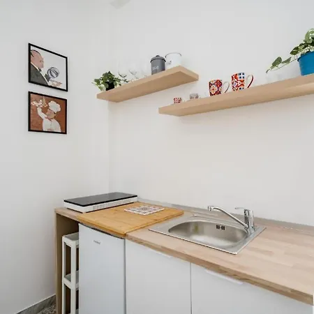 Augustea - Modern Lejlighedshotel Bari