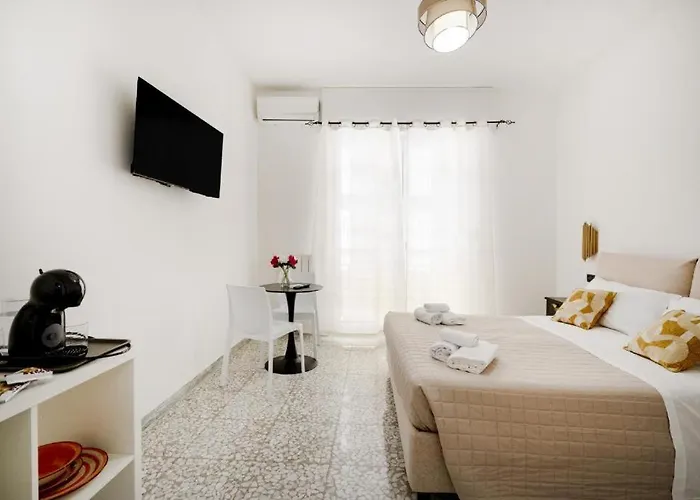 Augustea - Modern 3* Bari