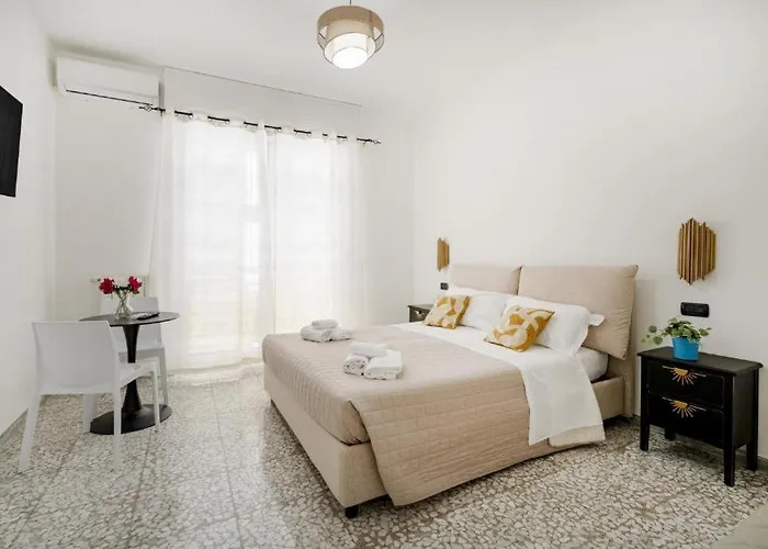 Lejlighedshotel Augustea - Modern Bari